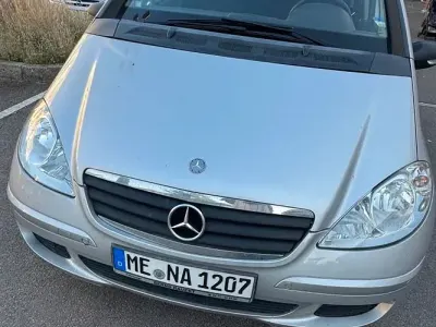 Gebraucht Mercedes A150 Classic 95 PS (69 kW) 2005 Silber Van / Kleinbus