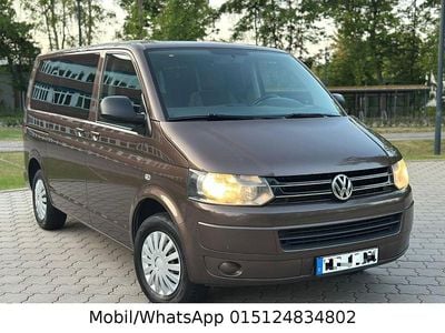 Braun Gebraucht 2014 VW Caravelle Van / Kleinbus | 10.900 € (Guter Preis)