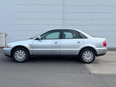 Gebraucht Audi A4 101 PS (74 kW) 1998 Silber Limousine