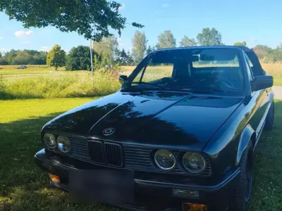 Gebraucht BMW 325 Cabriolet 200 PS (147 kW) 1987 Schwarz Cabrio