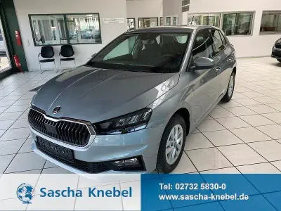 Neu Skoda Fabia Drive 95 PS (69 kW) 2026 Smockey diamond silber... Kleinwagen