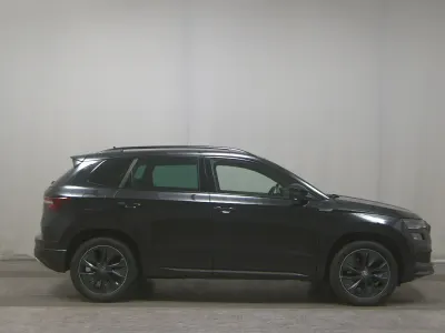 Gebraucht Skoda Karoq SportLine 150 PS (110 kW) 2023 Schwarz SUV
