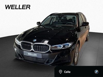 Schwarz ii (schwarz) Gebraucht 2024 BMW 320 Shadowline Kombi | 35.850 € (Fairer Preis)