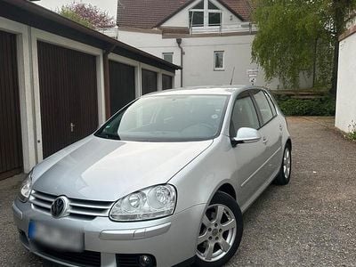 Używany VW Golf IV 75 KM (55 kW) 2006 Srebrny Sedan/Limuzyna