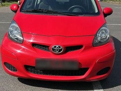 Usata Toyota Aygo 68 CV (50 kW) 2009 Rosso Utilitaria