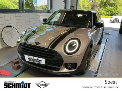 Gebraucht Mini Cooper Clubman Classic 136 PS (100 kW) 2023 Rooftop grey metallic Kombi