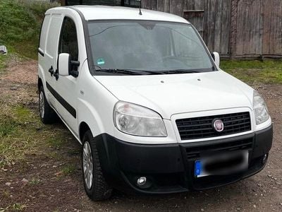 Weiß Gebraucht 2009 Fiat Doblò Van / Kleinbus | 3.700 € (Fairer Preis)