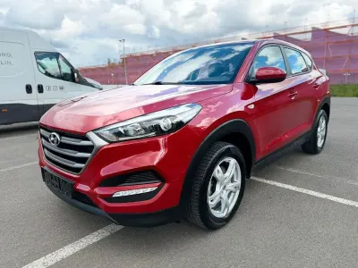 Używany Hyundai Tucson GO! 177 KM (130 kW) 2017 Czerwony SUV