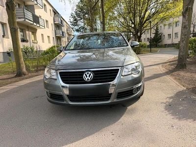 Usata VW Passat 160 CV (117 kW) 2009 Grigio Station wagon