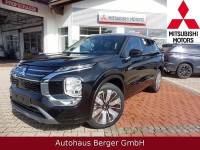 Nuova Mitsubishi Outlander P-HEV Top 306 CV (225 kW) 2026 Nero SUV