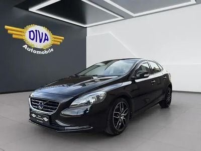 Usata Volvo V40 You! 122 CV (89 kW) 2016 Nero Station wagon