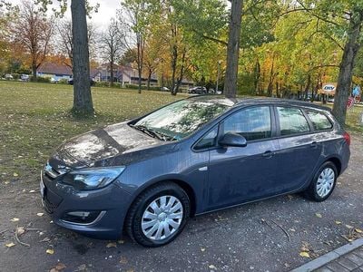 Usata Opel Astra 110 CV (80 kW) 2014 Grigio Station wagon