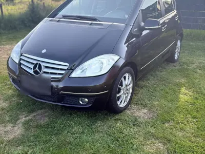 Gebraucht Mercedes C220 95 PS (69 kW) 2009 Schwarz Kleinwagen