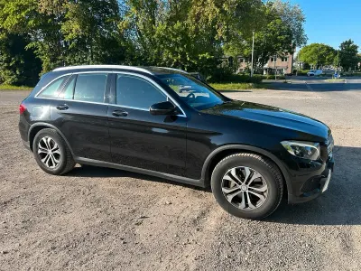 Gebraucht Mercedes GLC220 185 PS (136 kW) 2016 Schwarz SUV