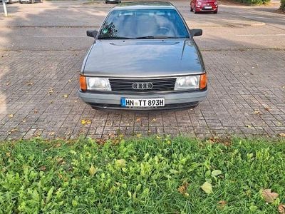 Braun Gebraucht 1988 Audi 100 Limousine | 8.500 €