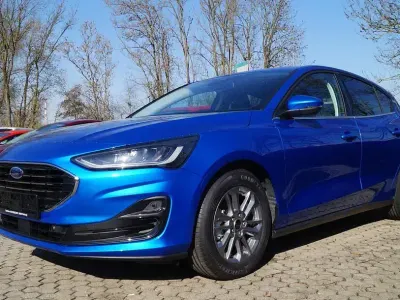 Nowe Ford Focus Titanium X 125 KM (91 kW) 2026 Niebieski Sedan/Limuzyna