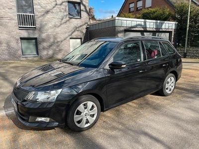 Schwarz Gebraucht 2017 Skoda Fabia Kombi | 7.000 € (Fairer Preis)
