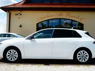 Gebraucht Opel Astra Edition 131 PS (96 kW) 2024 Weiß Kleinwagen