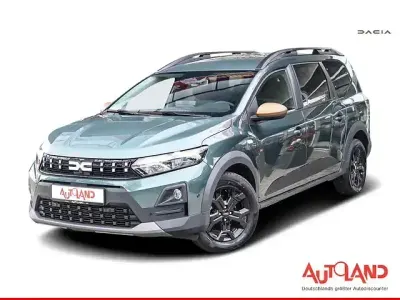 Neu Dacia Jogger Extreme 110 PS (80 kW) 2026 Grün Van / Kleinbus
