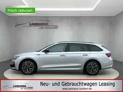 Gebraucht Skoda Octavia SportLine 150 PS (110 kW) 2025 Silber Kombi