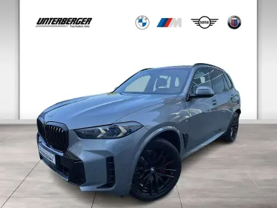 Gebraucht BMW X5 M Sport 298 PS (219 kW) 2025 Grau SUV
