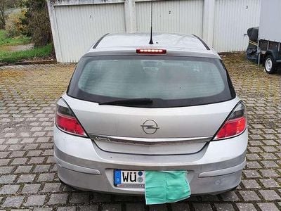Second-hand Opel Astra Edition 90 CP (66 kW) 2009 Gri Berlinǎ