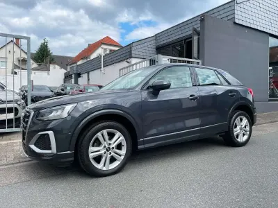 Gebraucht Audi Q2 Advanced Plus 110 PS (80 kW) 2022 Grau SUV