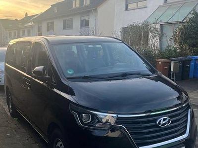 Hyundai H-1