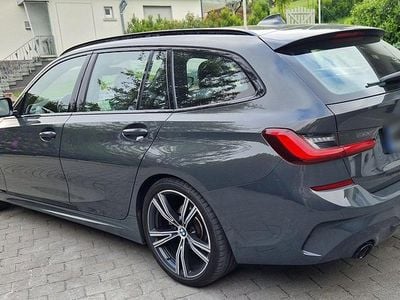 Gebraucht BMW 320 M Sport 190 PS (139 kW) 2020 Grau Kombi