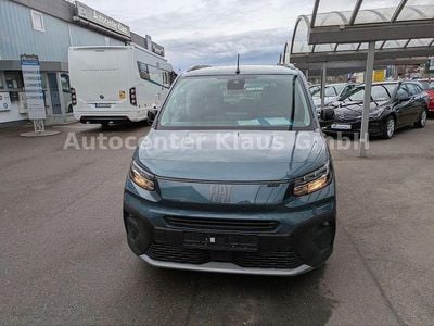 Blau Neu 2025 Fiat Doblò Van / Kleinbus | 31.780 € (Teuer)