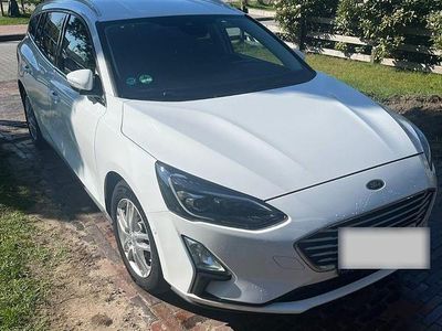 Gebraucht Ford Focus Cool & Connect 120 PS (88 kW) 2020 Weiß Kombi