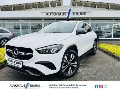 Usata Mercedes GLA200 Progressive 177 CV (130 kW) 2024 Bianco SUV