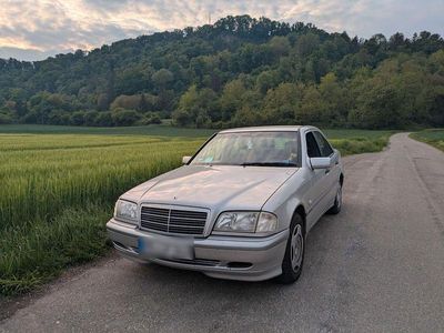 Mercedes C180
