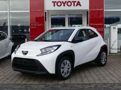 Nowe Toyota Aygo Business Edition 72 KM (52 kW) 2025 Niebieski Hatchback