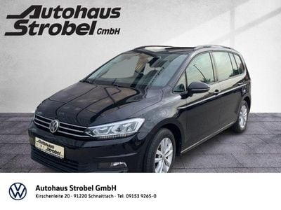 Gebraucht VW Touran Comfortline 150 PS (110 kW) 2018 Schwarz Van / Kleinbus