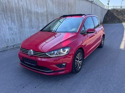 Gebraucht VW Golf Allstar 150 PS (110 kW) 2016 Rot SUV