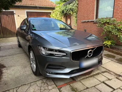 Gebraucht Volvo S90 Momentum 190 PS (139 kW) 2018 Grau Limousine