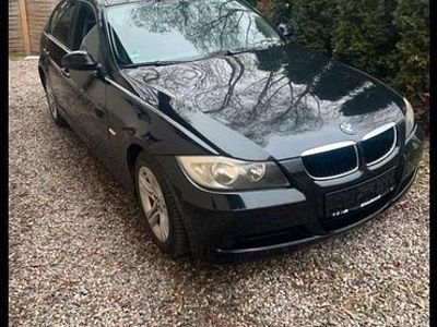 Gebraucht BMW 320 2005 Schwarz Limousine