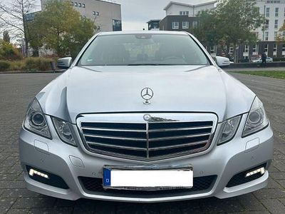 Gebraucht Mercedes 220 170 PS (125 kW) 2009 Silber Limousine