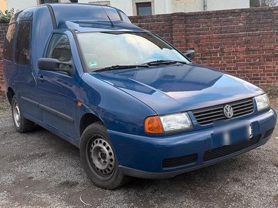 Blau Gebraucht 2001 VW Caddy Van / Kleinbus | 2.000 €