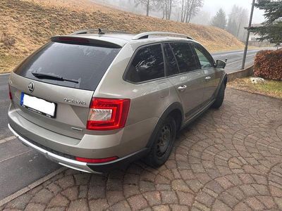 Gebraucht Skoda Octavia 184 PS (135 kW) 2015 Kleinwagen