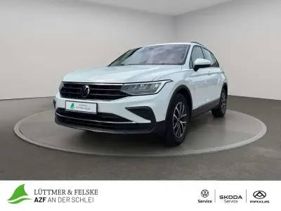 Gebraucht VW Tiguan Life 150 PS (110 kW) 2023 Pure white SUV