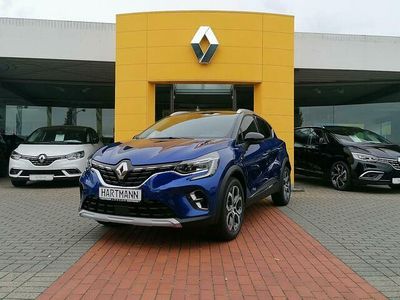 Gebraucht Renault Captur Intens 140 PS (102 kW) 2022 Ironblau metallic, black pearlschwarz metallic (blau) SUV