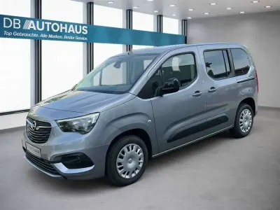 Second-hand Opel Combo Life Elegance 131 CP (96 kW) 2022 Argintiu Monovolum