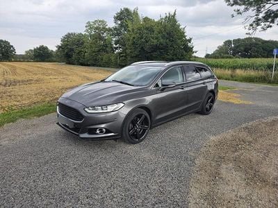 Grau Gebraucht 2015 Ford Mondeo Business Edition Kombi | 12.500 € (Fairer Preis)