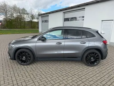 Occasion Mercedes GLA250 Style 224 ch (164 kW) 2022 Gris SUV