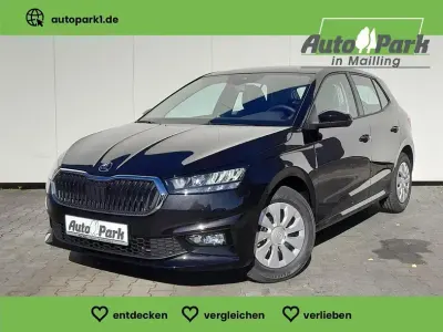 Nouă Skoda Fabia Essence 116 CP (85 kW) 2026 Negru Hatchback