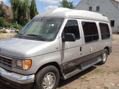 Usado Ford Econoline 209 HP (153 kW) 1995 Prateado Monovolume