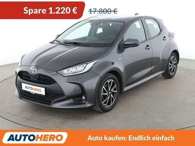 Usata Toyota Yaris Hybrid Club 116 CV (85 kW) 2020 Grigio Utilitaria
