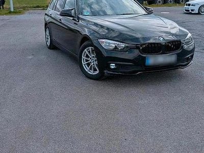 Second-hand BMW 318 150 CP (110 kW) 2015 Negru Break
